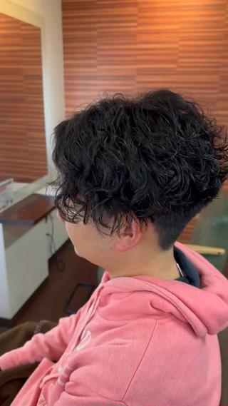 綺麗なシルエットでパーマも映えます️️ 