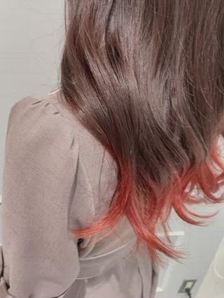 オレンジ裾カラー
全体はほんのり赤みのあるブラウンで相性よく◎ 