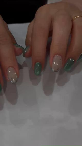 ネイル BLESS所属・BLESS momoのネイルデザイン