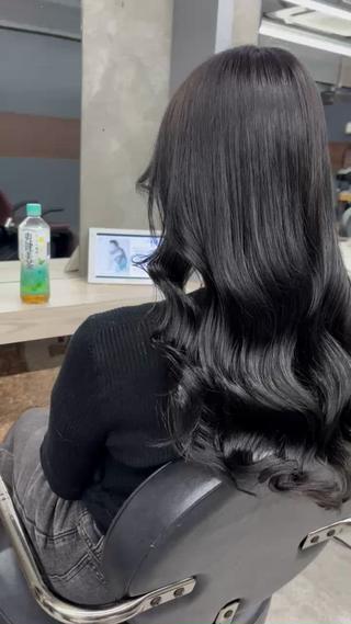 セミロング 似合わせ💖トレンド ✨TAKAMI😊のヘアスタイル