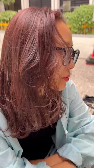 切りっぱなしボブ　韓国ヘアー　ハイライト バレイヤージュ ロングレイヤー 顔周りレイヤー　サイドバング　顔まわりカット　オリーブグレージュ  シースルーバング　レイヤーカット池袋レイヤーカット池袋レイヤーカット　レイヤーカット東京 