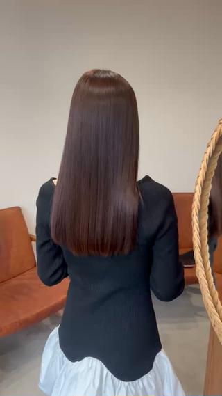 動きのあるツヤ髪