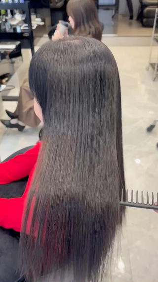 カラーと同時にHARUKI MINATO最高級のシステムトリートメントをすることでワンランク上のうる艶髪を目指せますぜひこのタイミングでお試しください️
3ステップ ¥7,700︎¥3,300
5ステップ ¥9,900︎¥5,500
7ステップ ¥13,200︎ ¥7,700