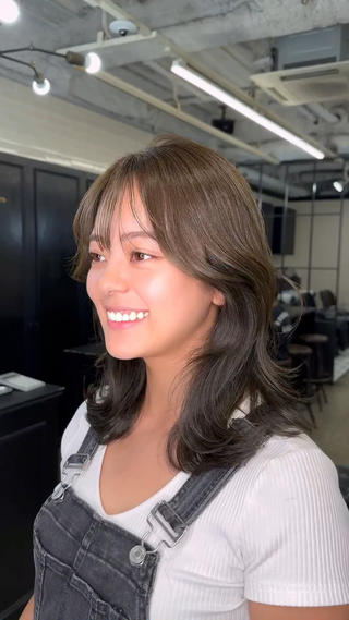 くびれレイヤーヘア