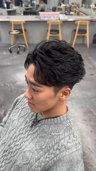 パーマ 松田 優斗のヘアスタイル