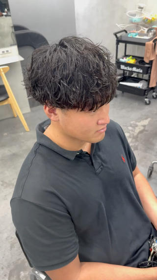 パーマ メンズ 松田 優斗のヘアスタイル
