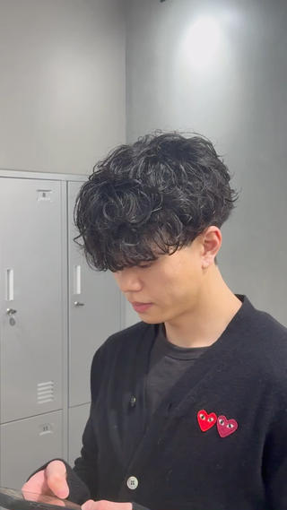 パーマ 松田 優斗のヘアスタイル