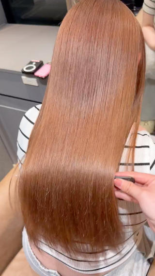 ロング あさひ/透明感 ／ハイトーンのヘアスタイル