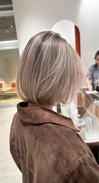 ショート カラー ケア剤オタク×海外 ヘア長谷川裕起のヘアスタイル