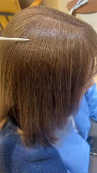 暗染め履歴からミルクティーベージュ

1年ぶりのロングリタッチで綺麗に毛先とトーンを合わせてムラなくミルクティーベージュに 