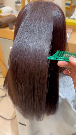 ご新規様限定クーポン️
似合わせカットとカラー
＋
髪質改善COREME5stepトリートメント️

お悩みに合わせてハリコシと柔らかさを両立したトリートメントでウルツヤに 