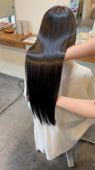 ロング カラー パーマ 丸山 菜々子のヘアスタイル