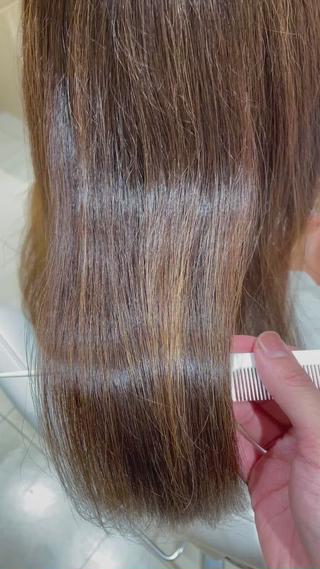 スルッと艶髪へ
髪に必要な適度な水分と油だけでこの艶に
トリートメントなどは使わずに
自然な艶のある髪にいたします