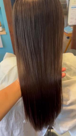 高濃度水素トリートメントを入れるだけで他と違う縮毛矯正になりツヤ感アップ 