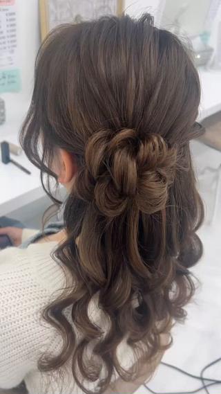 ロング ヘアアレンジ HairSet Salon Kのヘアスタイル