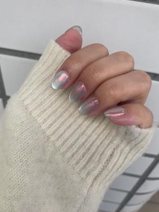 マグネット×オーロラミラーパウダー
不思議な光がかわいい！！透け感もあって春におすすめです
ミラーパウダー追加10本1100円 