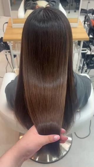 髪質改善トリートメントでサラサラつやつやの髪に️ 