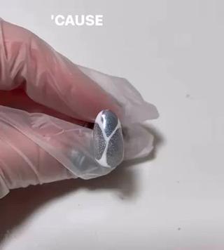 #マグネットネイル 15
#長持ち
#大阪ネイル #フリーランス #フラッシュネイルパウダー #ネイル好き #ネイルアートデザイン #シルバーラメネイル #スクエアネイル #ネイルアート #ツヤネイル #キレイめネイル #簡単デザインネイル #大阪女子 #3d #3dネイル #nails #nailsdesign #nailartis