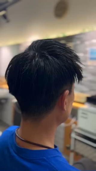 ツーブロックスタイル
スッキリ刈り上げて短めスタイル
毎日のスタイリング必須
スタイリング方法も教えます