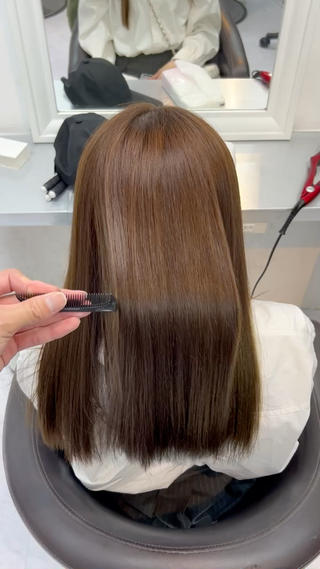 セミロング PAPICO所属・tatsuya新宿 縮毛矯正/髪質改善のヘアスタイル