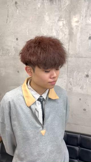 ベージュカラー
ブリーチありでもなしでも出来ます!