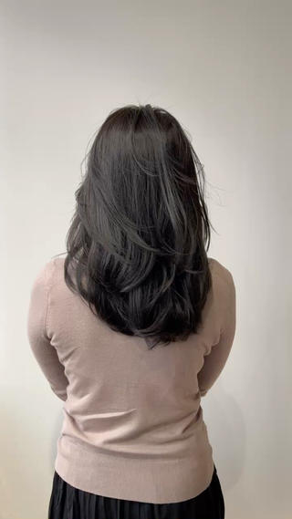 セミロング カラー 瀬戸 昭秀のヘアスタイル