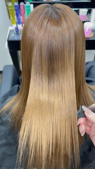 ハイダメージでも枝毛ゼロに!
この艶とサラサラ感は水素でしかできません!