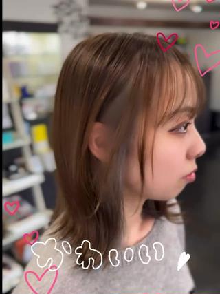 ミディアム カラー 安藤 まどかのヘアスタイル