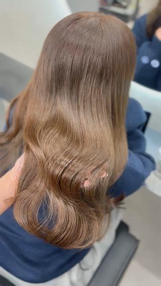 ブリーチなしでも透明感たっぷりなカラーを作っています