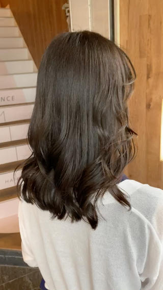 透明感抜群オリーブカラー 