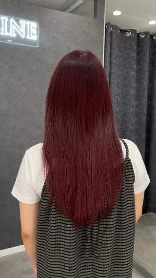 ロング カラー THE2ND 大竹 瞳のヘアスタイル