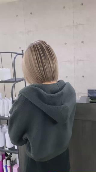 こちらのスタイルを希望の場合はsuzuka指名を選択して下さい。「ブックマークする」ボタンを押して、ご来店時ご提示ください】 UPTOGLOSS  treatment/髪質改善/トリートメント/イルミナカラー/美髪/艶カラーInstagram→ulu_suzu

#コントラストハイライト
#ハイライトヘア
#バレイヤージュグラデーション
#バレイヤージュハイライト
#ブリーチオンカラー
#ホワイトブロンド
#ミルクティーブラウン
#ミルクティーアッシュ 