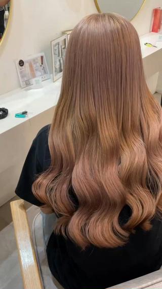 複雑履歴の方から初めて染める方まで履歴に合わせてカウンセリングさせて頂き、お客様に似合うスタイル提案させて頂きます

ー pick up menu ー
ストレートでもカワイイ layer cut
朝のスタイリングが楽になる

クセ、広がり、乾燥がお悩みの方
【バイカルテトリートメント】最高峰の補修力
奥深くまで栄養を届ける
''色持ち、艶、質感がupするので絶対オススメです

#暖色#レイヤーカット#ブリーチなし#ダブルカラー#ピンクベージュ#チェリーレッド#ピンクラベンダー#ワインレッド#赤髪#ブリーチ#ピンクブラウン#暖色カラー#ピンクカラー#ブリーチなしピンク#カラー 