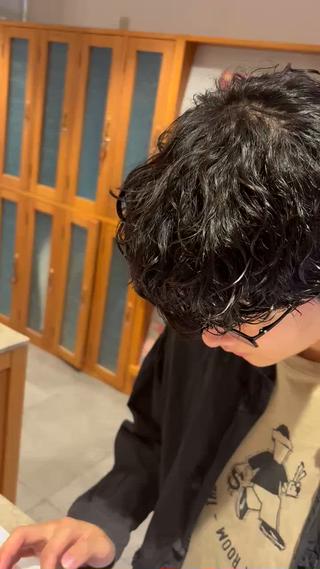 パーマ メンズ isi／門真／古川橋 EITOのヘアスタイル