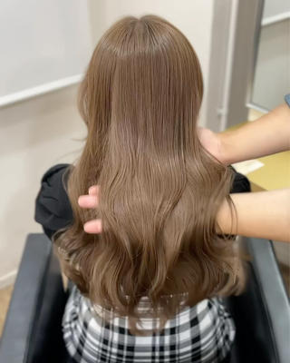 セミロング カラー ブリーチなしベージュ 特化 松村 茶屋町のヘアスタイル