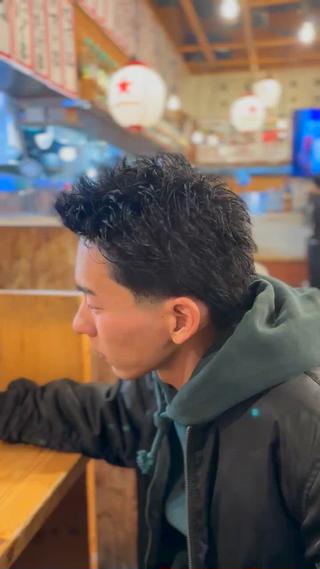 もみあげのみフェード×スパイキーショート