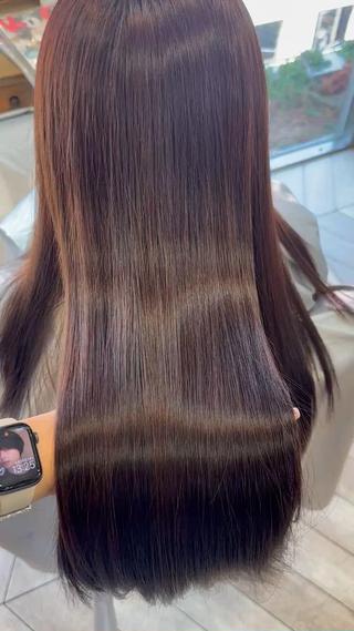 赤みのあるブラウンで柔らかい印象に*
9tone
明るめのブラウンカラー