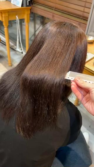 縮毛矯正！エイジング毛でもできます！
同じ日にカラーもできちゃいます 