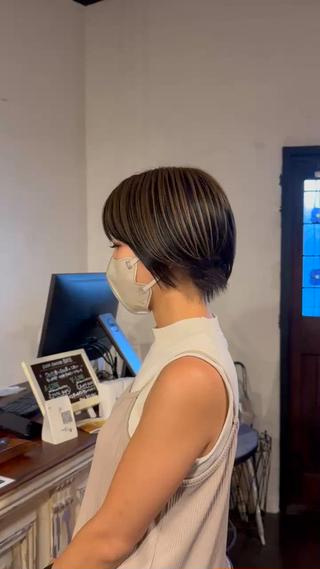 ブリーチなしでつくるデザインカラー

ブリーチ使うか使わないかで料金は前後いたします 