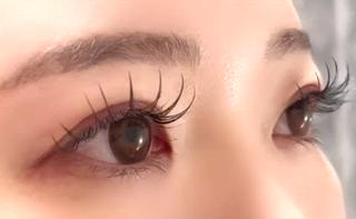 まつ毛エクステ[120本]韓ドル風束感仕上げ︎︎𓂃⟡.·
ナチュラル仕上げもお選びできます♡ 