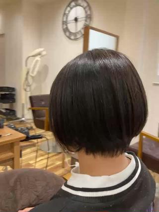 ショートボブ 