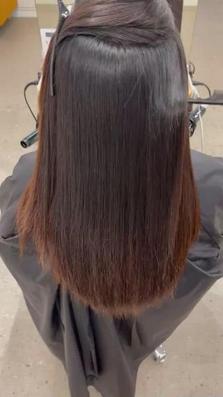 ロング KNOWHOW/思川 阿耶のヘアスタイル