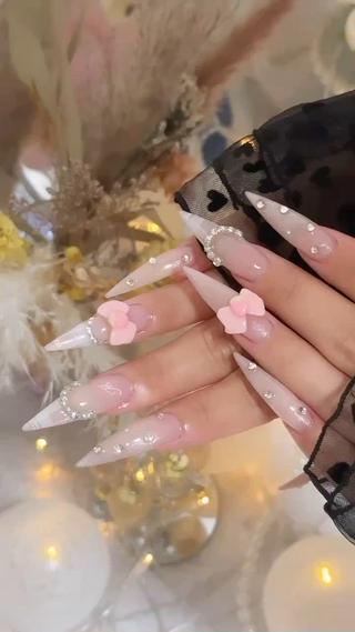 ネイル JOLIESSE Ayumiのネイルデザイン