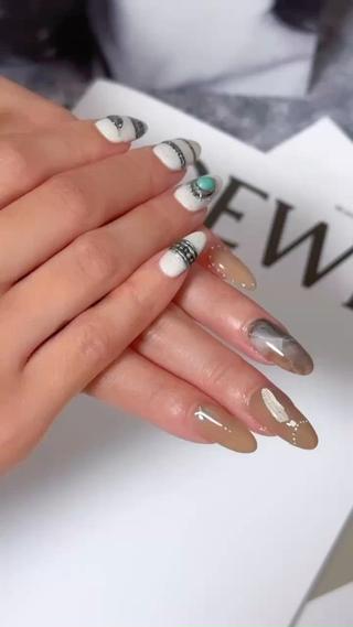 ネイル JOLIESSE Ayumiのネイルデザイン
