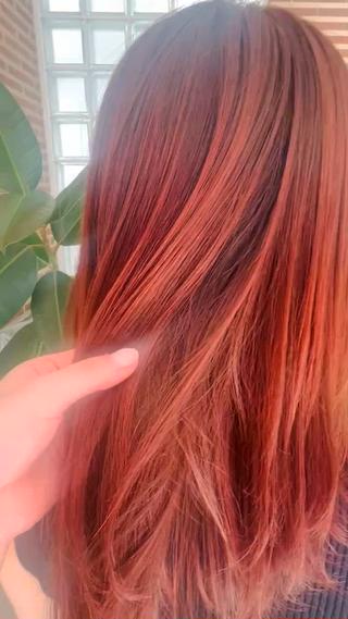 夏に向けて明るめorange red

 