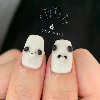 ネイル アトリエ　ミモザ所属・いまむら あかりのネイルデザイン