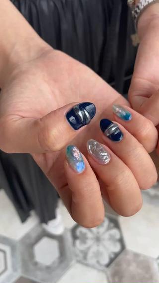 ブルー×ニュアンス×ミラーネイル色の変更可能です✧ 