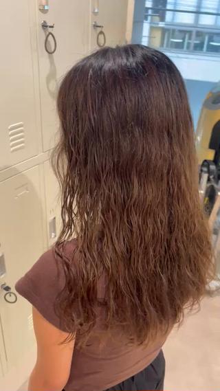 ロング パーマ 🎀FACE。暖色 カラー/カスミ🤍のヘアスタイル