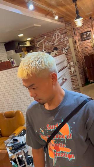 ショート 吉田 龍人のヘアスタイル