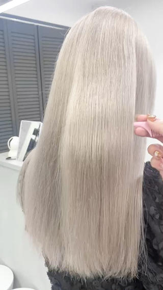 ロング カラー ハイトーン特化サロン 🍑momo🍑のヘアスタイル